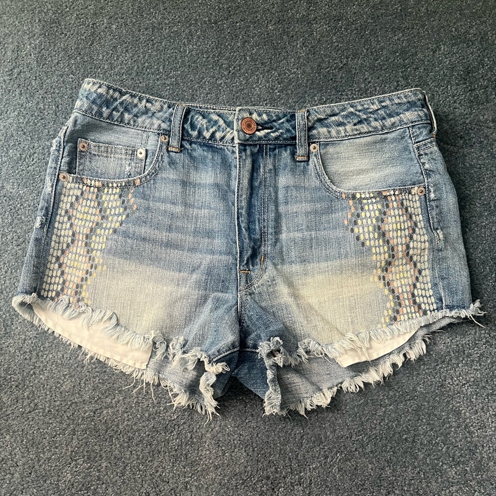 American Eagle Hi-Rise Festival Jean shorts. Size 12.